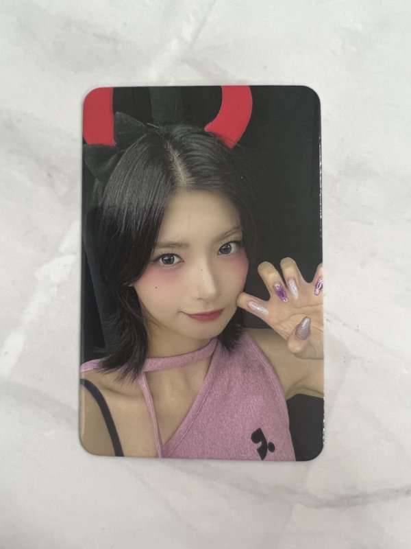 Everglow: Zombie: Apple Music Photocard