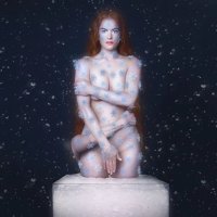 Stone Julia: Everything Is Christmas (Coloured White Vinyl)