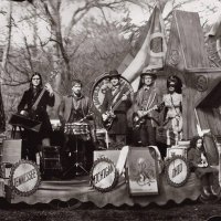 Raconteurs: Consolers Of The Lonely (Re-Issue)