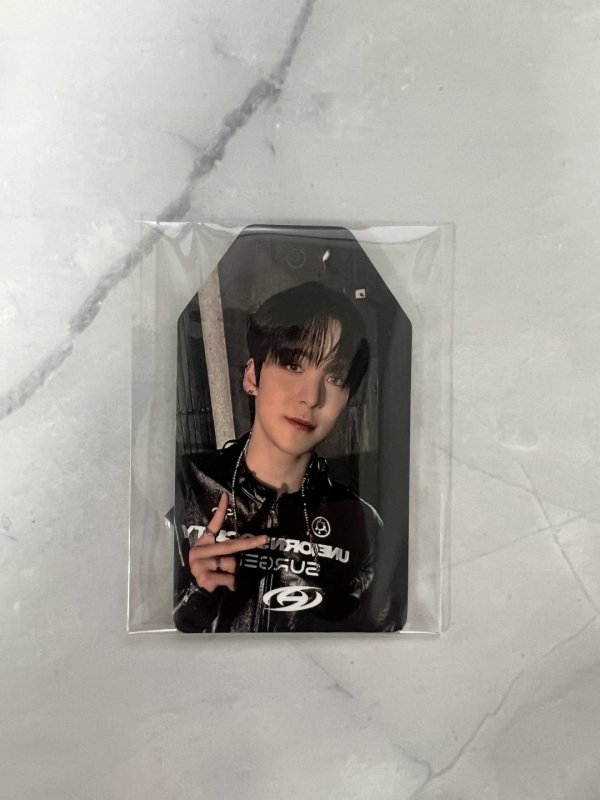 Ateez: The World: Outlaw: Everline Benefit - Exclusive Image Paper Tag